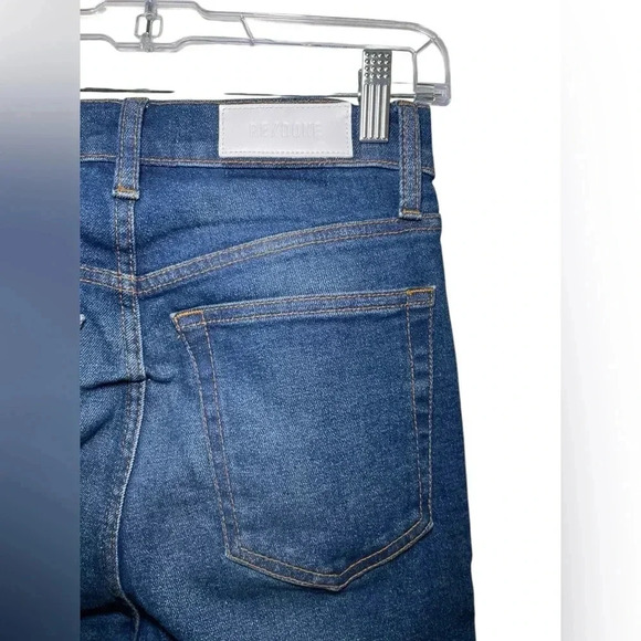 RE/DONE NWT Sample 90s High Rise Crop Jeans Size 26 Dark Wash - Picture 5 of 8